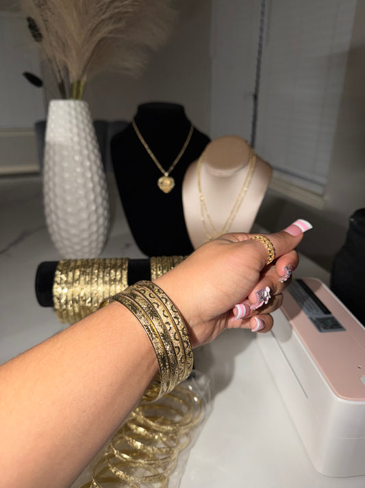 SMALL PACK OF BANGLES